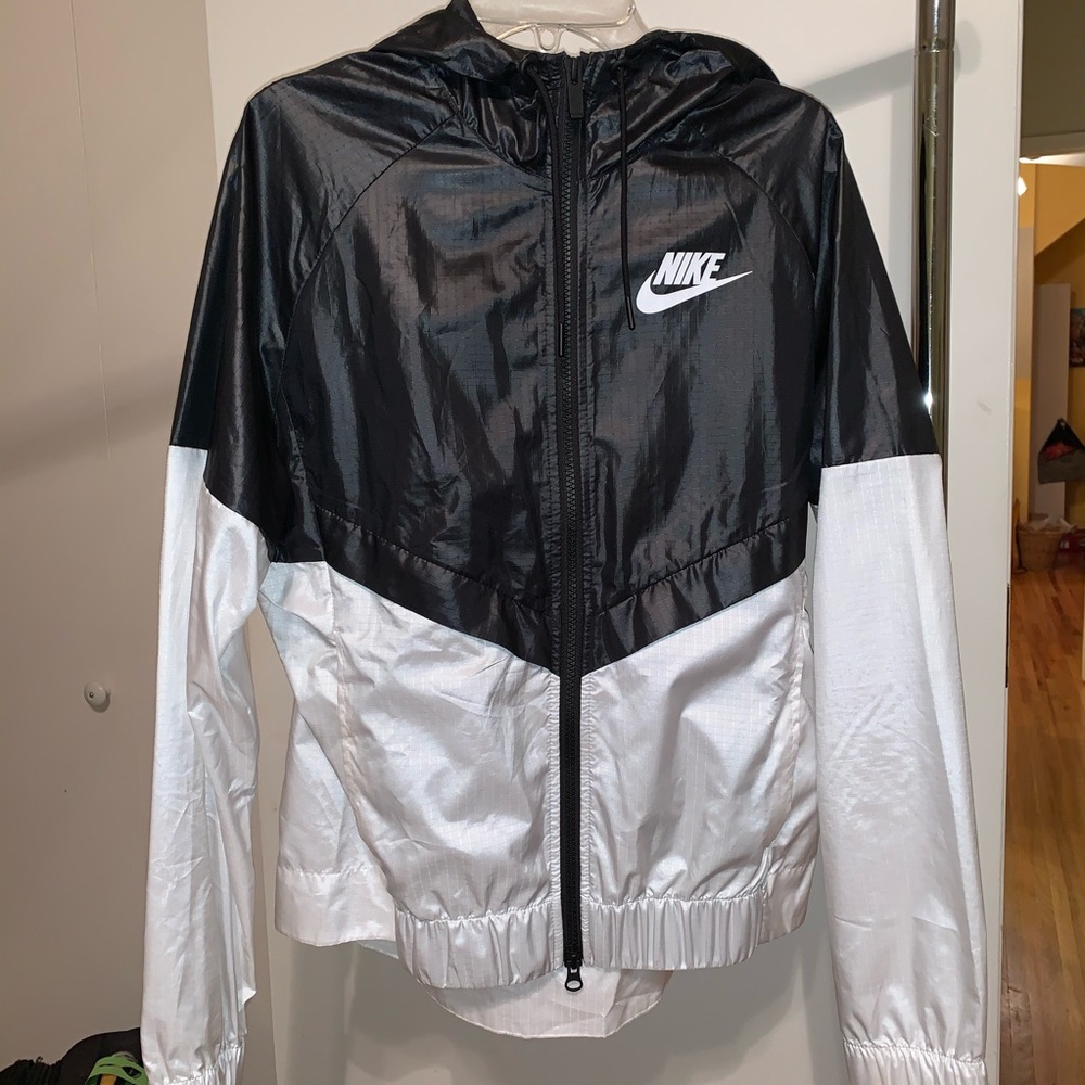 Nike windbreaker